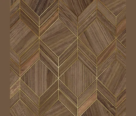Braune Holzpaneele in einem sich wiederholenden Rauten- und Chevron-Muster, umrandet von dünnen goldenen Linien, die einen dreidimensionalen Eindruck vermitteln.