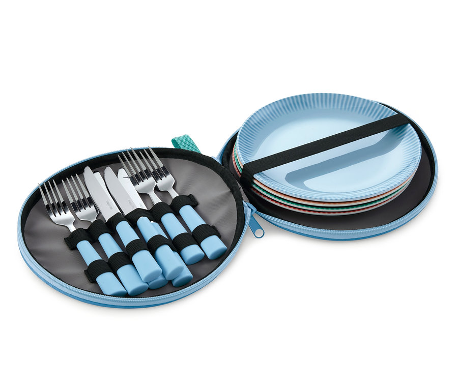 Picknick-Set für 4 Personen mit blauen Tellern und Besteck in einer Tasche.