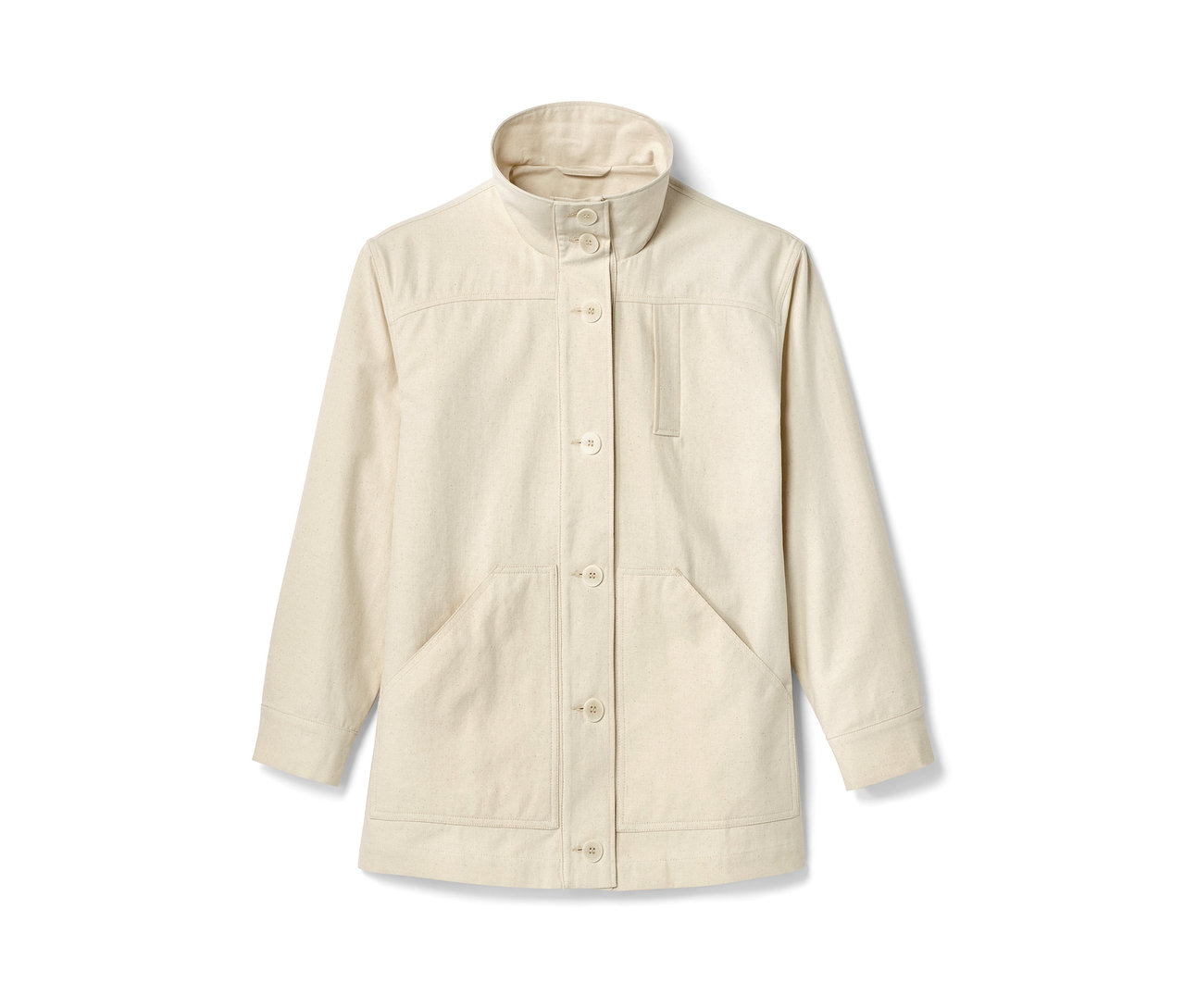 Die NAH/STUDIO Parka aus ungefärbter Baumwolle ist eine beige, langärmelige Jacke mit Knopfverschluss und Taschen.