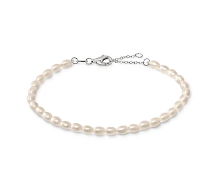925 Silber Armband Tiny Pearls auf weißem Hintergrund.