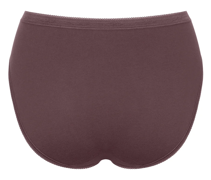 Dunkel pflaumenfarbener High-Waist-Slip mit zarter Wellenkante am Bund und an den Beinöffnungen, von hinten gezeigt.