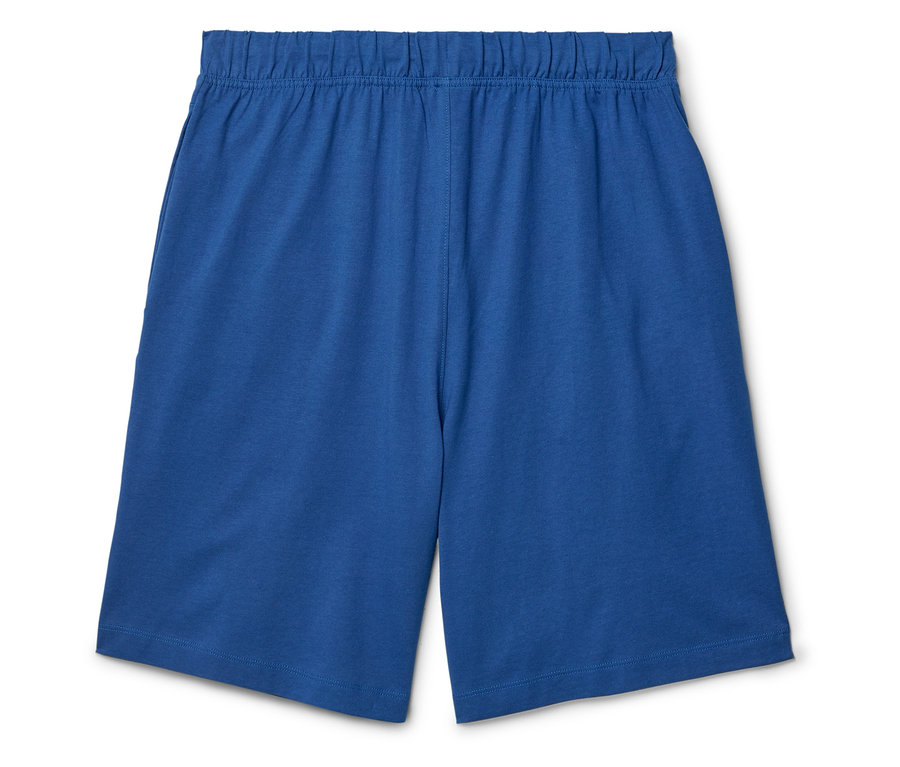 Blaue Shorts mit elastischem Bund liegen auf einem weißen Hintergrund.