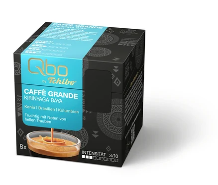 Schwarze und türkise Qbo by Tchibo Kaffeekapselpackung Caffè Grande Kirinyaga Baya, mit 8 Kapseln, Intensität 3/10, fruchtig mit Noten von hellen Trauben, aus Kenia, Brasilien und Kolumbien.