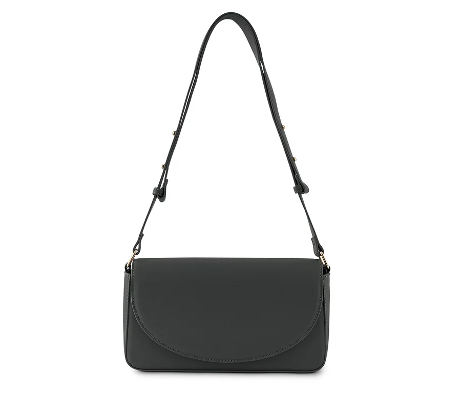 Schwarze Umhängetasche »Saddle Bag« mit Schultergurt.