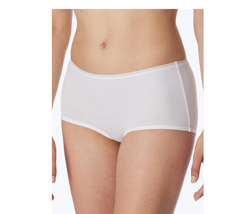 Person trägt weiße SCHIESSER Shorts.