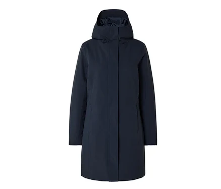 Dunkelblaue Regenjacke mit Kapuze, Frontansicht.