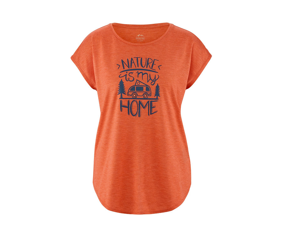 Orangefarbenes Funktionsshirt mit Aufdruck und Wohnwagenbild.