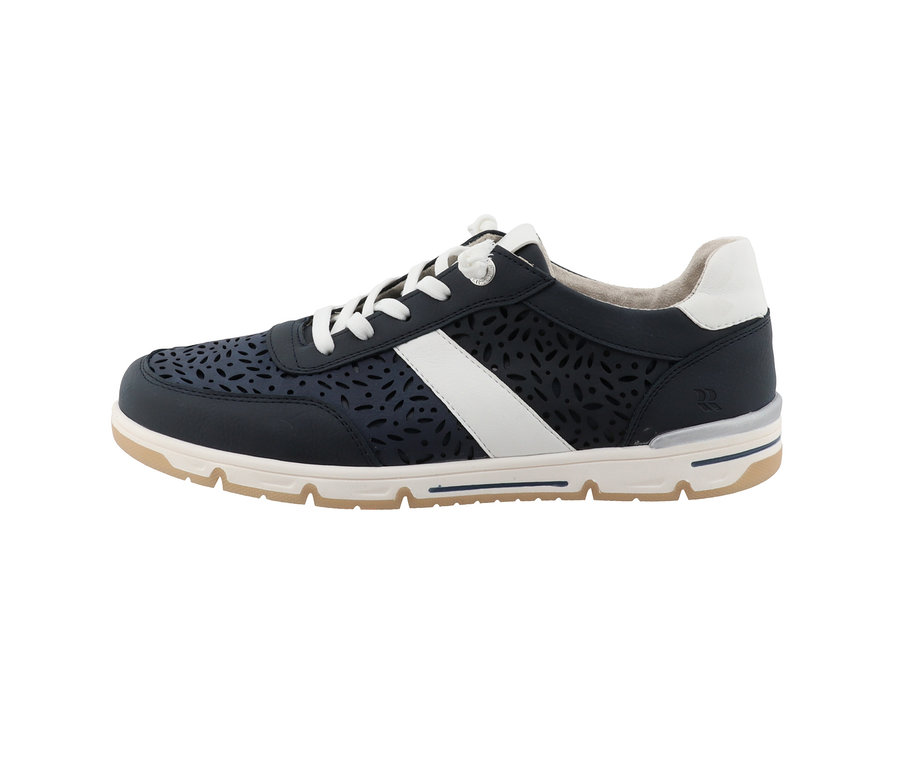 Detailansicht eines marineblauen Romika Sneaker aus PU mit weißen Schnürsenkeln.