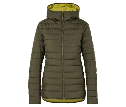 Olivgrüne Winterjacke mit Kapuze.