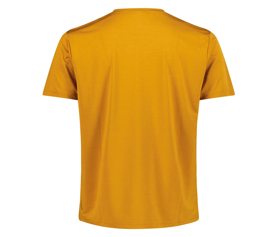 Nahaufnahme der Rückseite eines ockergelben T-Shirts.