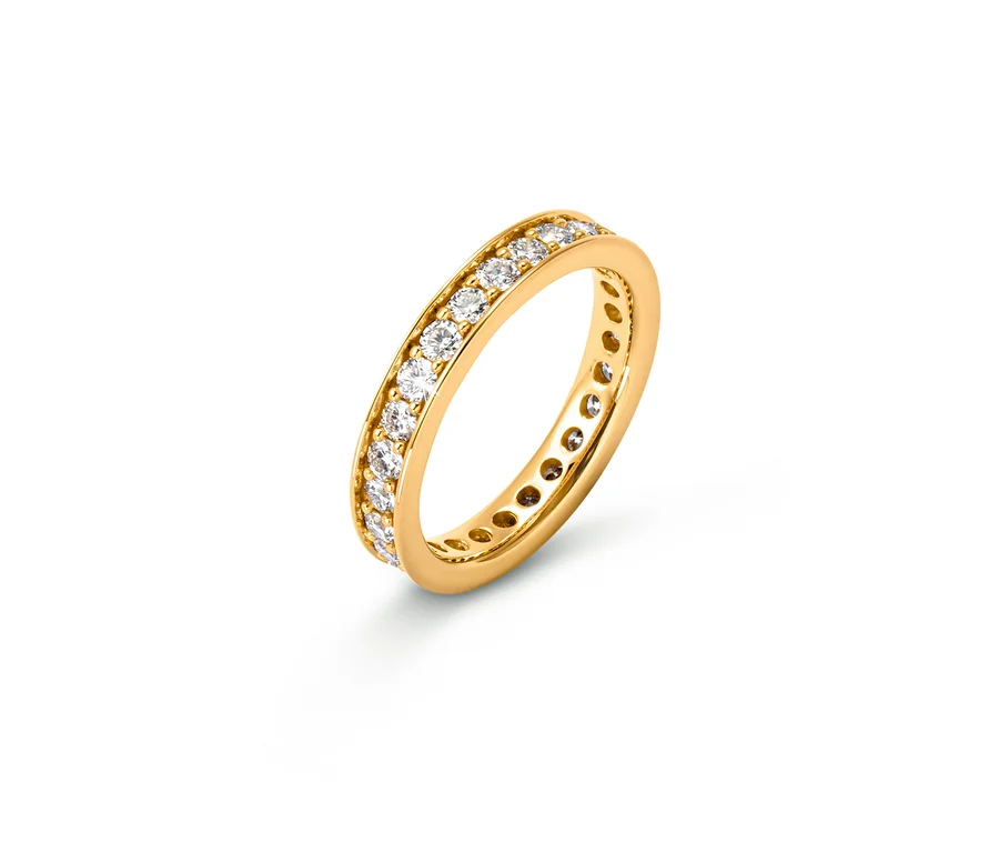 Goldring mit 24 Brillanten.