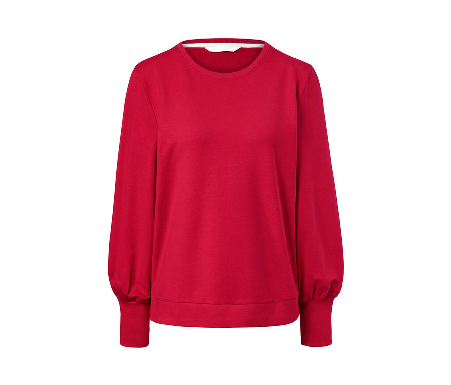Roter Loungewear-Sweater mit langen Ärmeln.