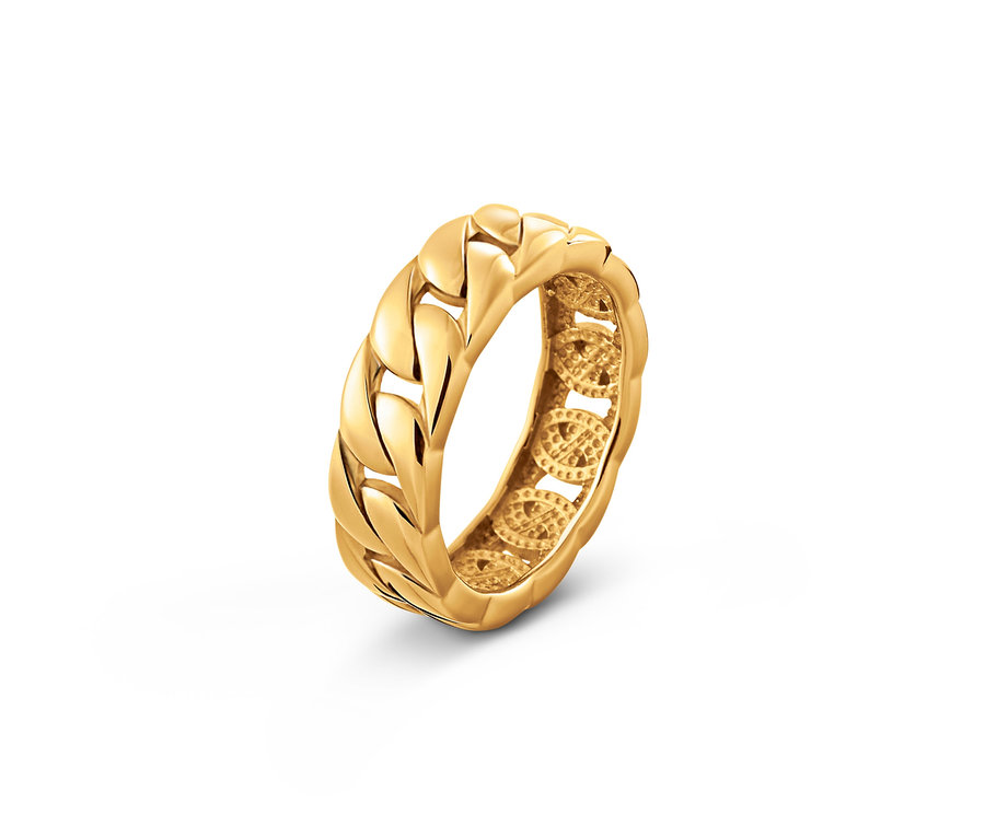 Nahaufnahme eines goldenen Rings.