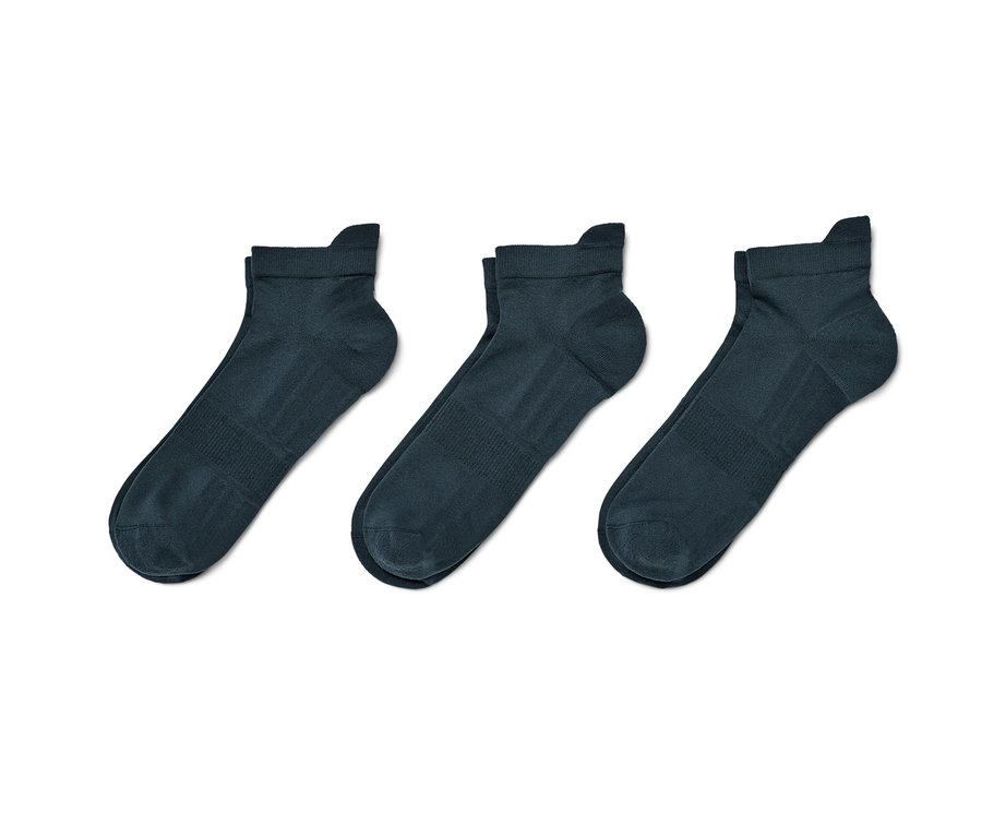 Drei Paar Unisex-Sportsneaker-Socken.