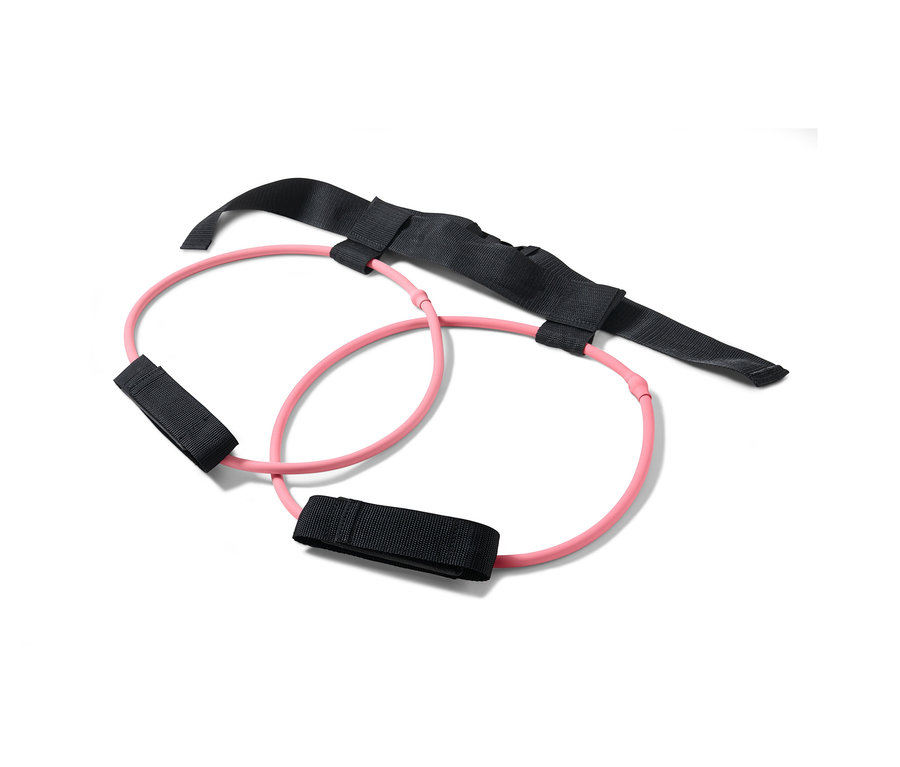 Rosa Fitnesstube mit schwarzen Gurten.
