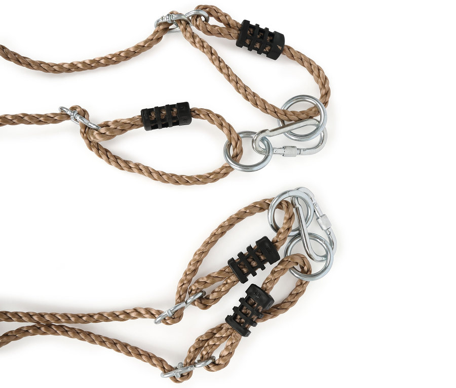 Nahaufnahme der Seile der small foot Skateboard-Schaukel.