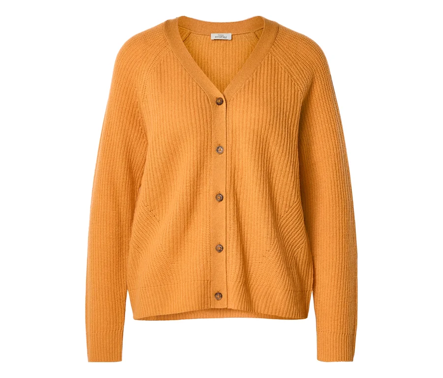 Senfgelbe Strickjacke mit V-Ausschnitt, geripptem Muster und braunen Knöpfen.