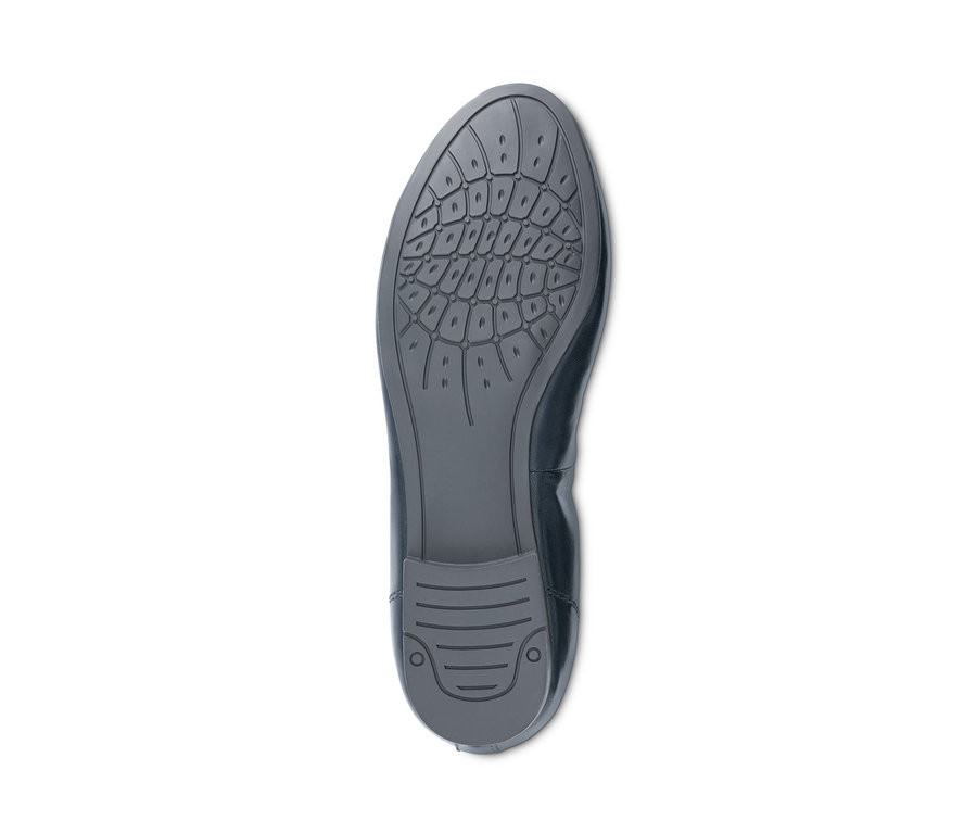 Sohle eines dunkelblauen Leder-Ballerinas.