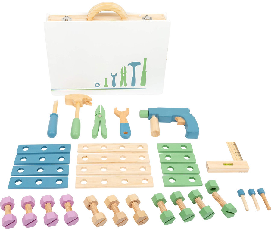 Offener Werkzeugkoffer »Nordic« von small foot mit Spielzeugwerkzeugen wie Hammer, Schraubendreher, Schraubenschlüssel, Bohrmaschine, Schrauben und Muttern.