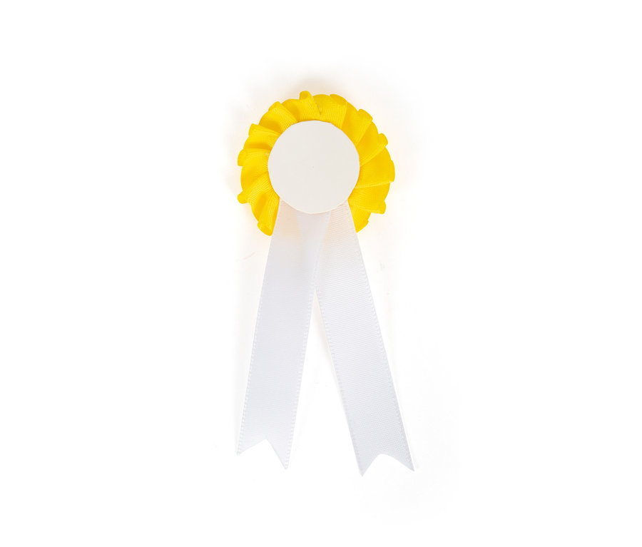 Gelb-weiße Rosette mit weißen Bändern auf weißem Hintergrund.