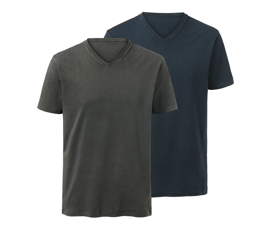 Zwei EarthColors® T-Shirts mit V-Ausschnitt, eines in Khaki und eines in Dunkelblau.