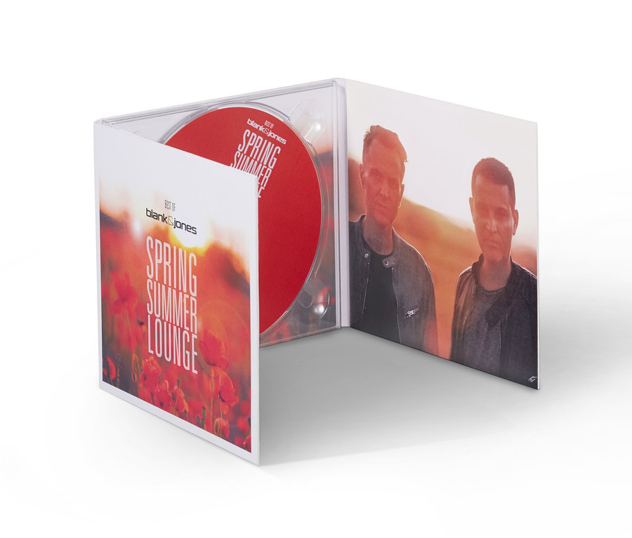 Geöffnete CD »Best of Blank & Jones: Spring Summer Lounge« mit roter Disc.