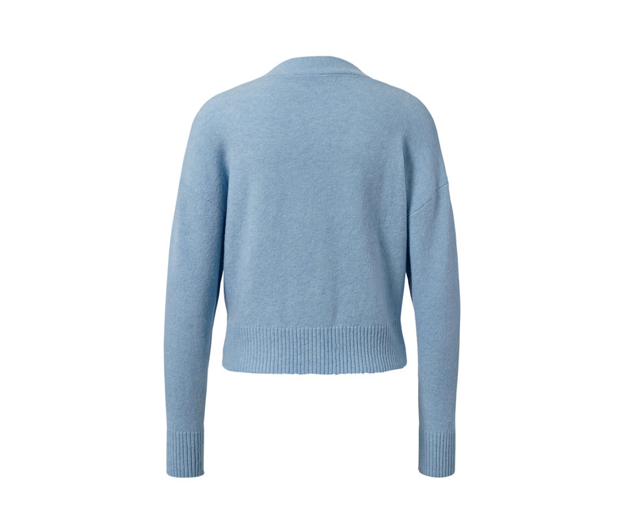 Blauer Grobstrick-Cardigan von hinten.