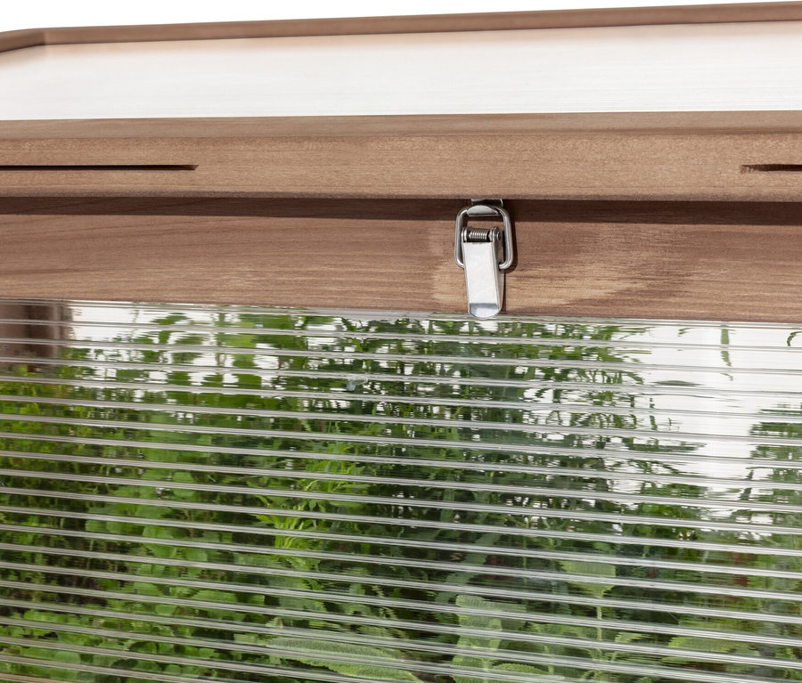 Detailansicht des Hochbeets mit Frühbeetaufsatz »Elin«.