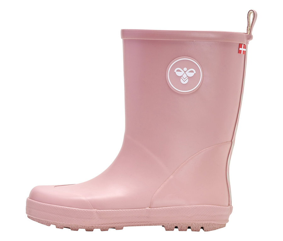 Ein rosa Gummistiefel mit Logo.