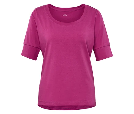 Detailaufnahme eines pinkfarbenen Damen-T-Shirts mit kurzen Ärmeln.