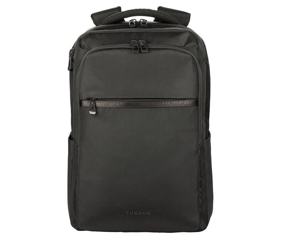 Schwarzer Tucano Rucksack, frontal aufgenommen.