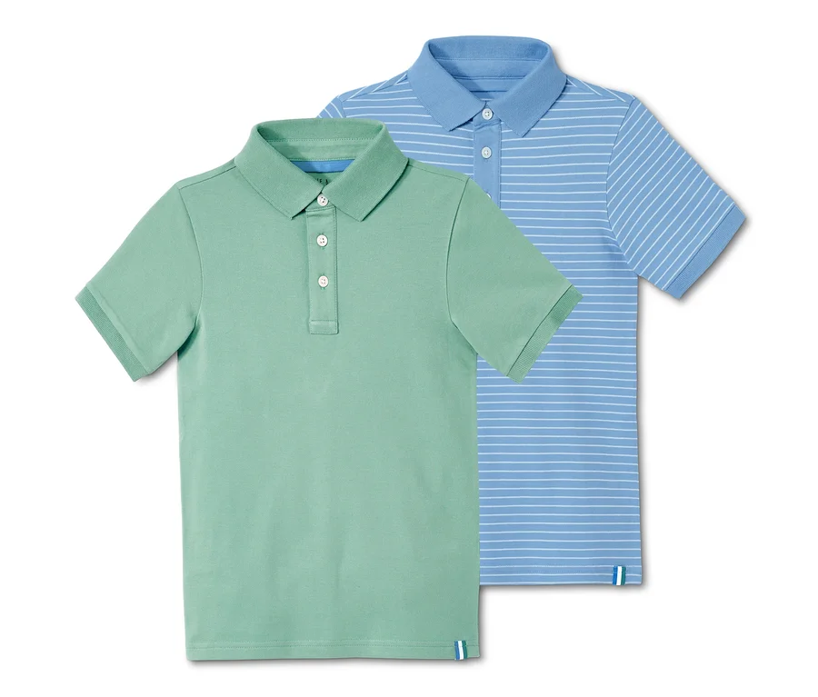 Zwei Poloshirts, eins hellgrün, eins blau gestreift.