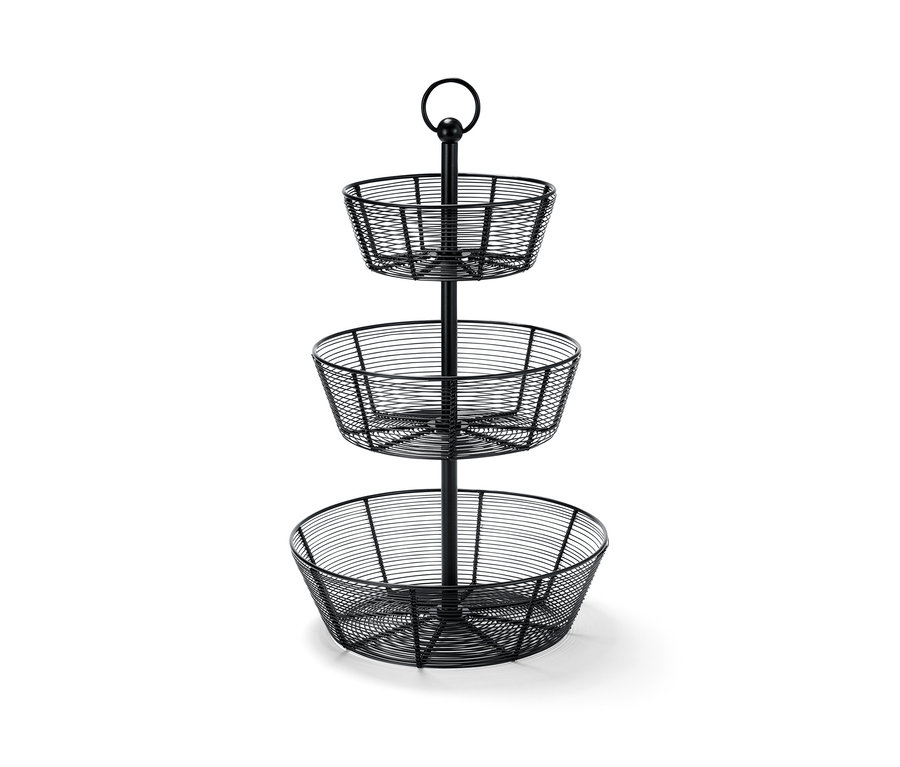 Eine schwarze Etagere aus Metall mit drei Körben.