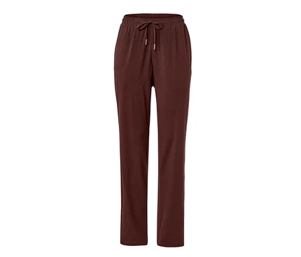 Eine braune Pyjamahose mit Kordelzug in der Taille.