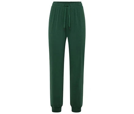 Grüne Jogginghose mit Kordelzug in der Taille.
