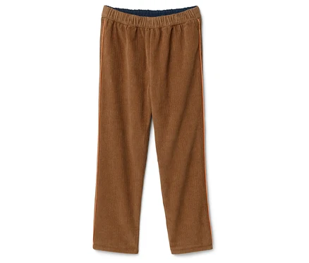 Braune Cordhose mit elastischem Bund und rotem Streifen an der Seite.