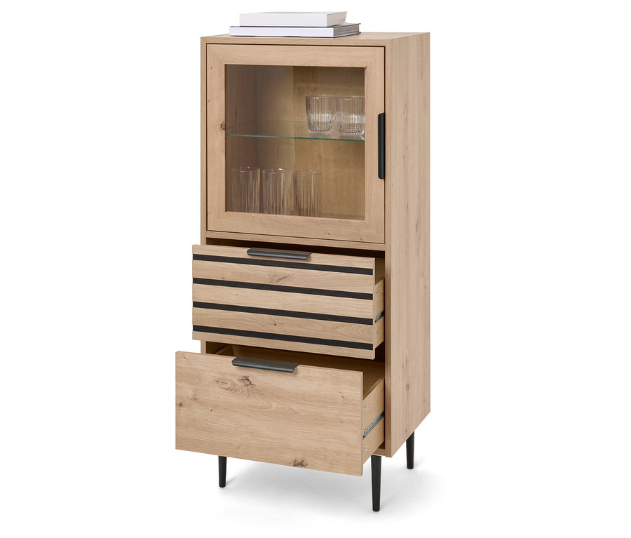 Ein hoher Holzschrank mit Glastüren und zwei Schubladen, von denen eine offen ist.