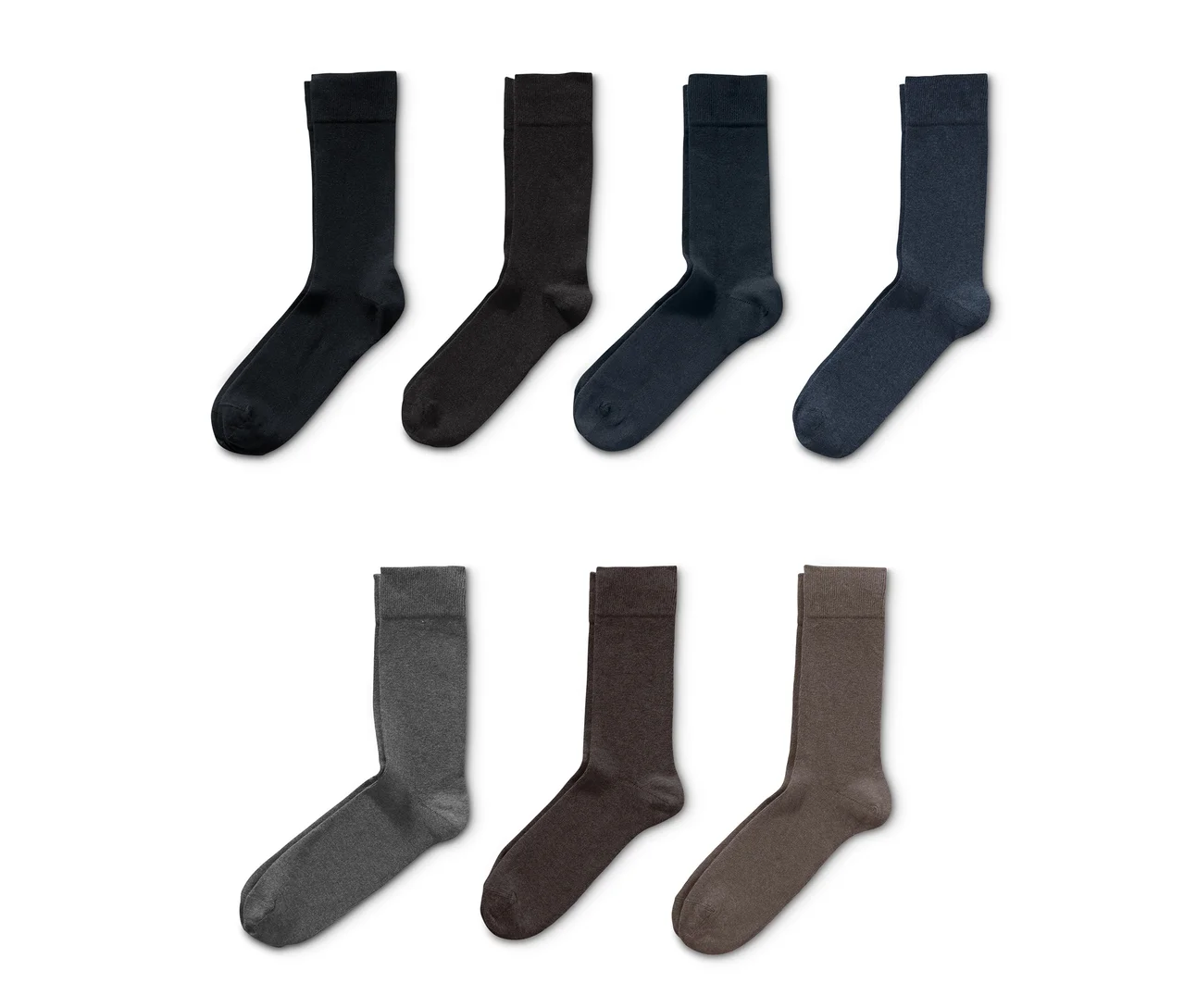 Sieben Paar Socken in verschiedenen Farben.