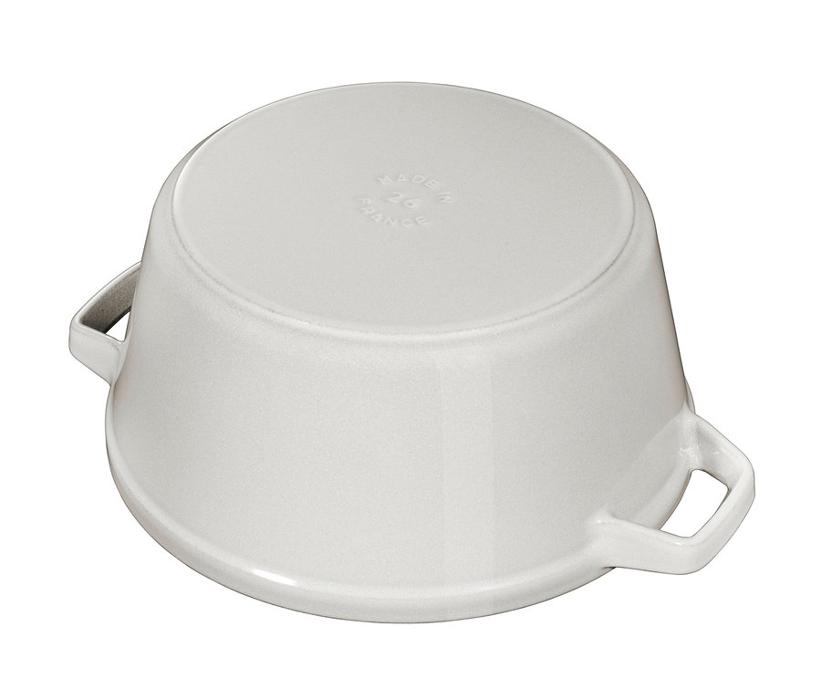 Weißer STAUB Kochtopf-Set »La Cocotte« aus Gusseisen mit zwei Griffen.
