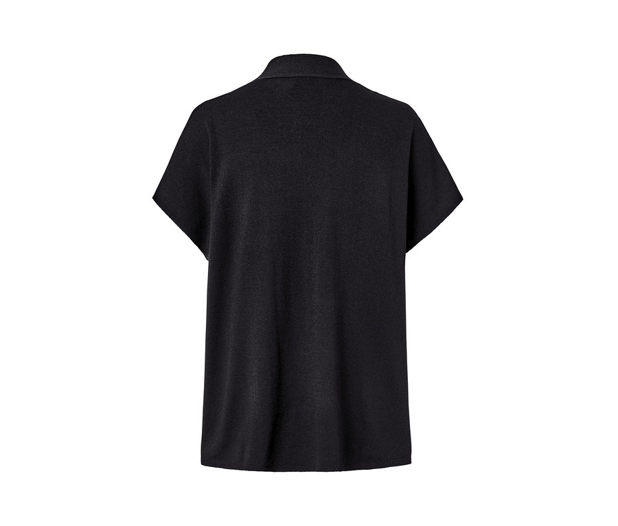 Rückansicht einer schwarzen, kurzärmeligen Strickjacke.