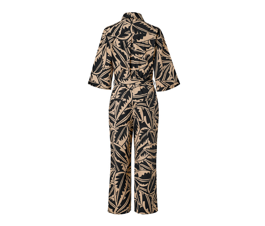 Rückansicht eines Popeline-Overalls mit Alloverprint.