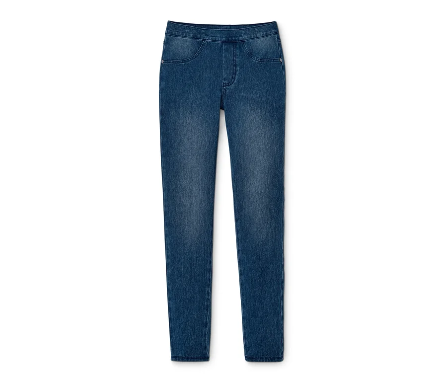 Eine dunkelblaue Stretch-Jeans auf weißem Hintergrund.