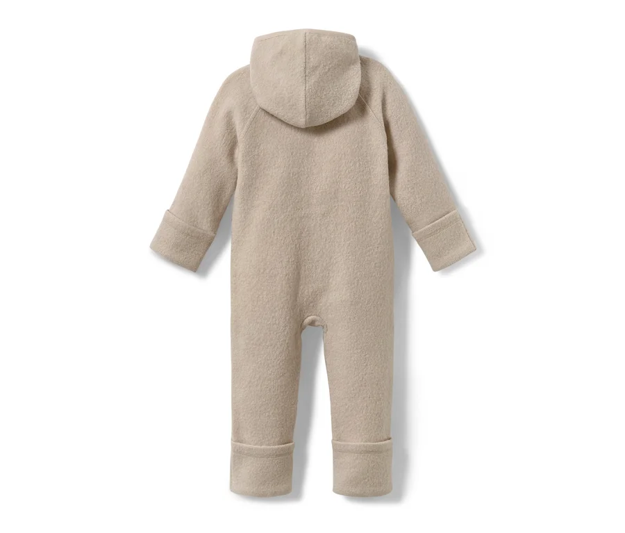 Beiger Baby-Merino-Walkoverall.