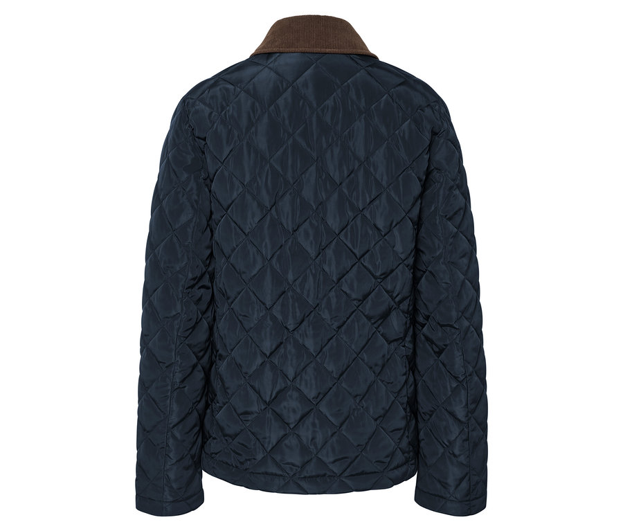 Detailansicht der Rückseite einer dunkelblauen Steppjacke mit braunem Cordkragen.