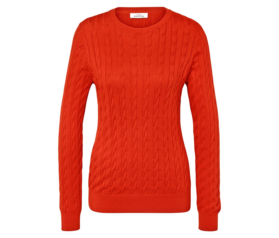 Orangefarbener Strickpullover mit langen Ärmeln.