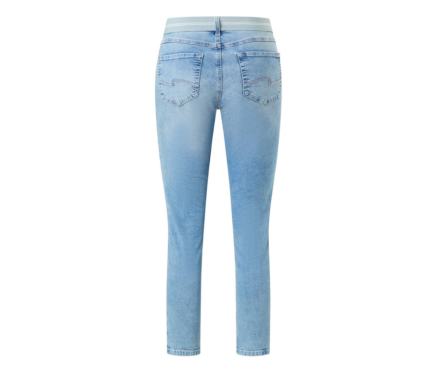 Detailansicht von hinten einer hellblauen Angels Jeans »Ornella Sporty« Slim Fit 7/8.