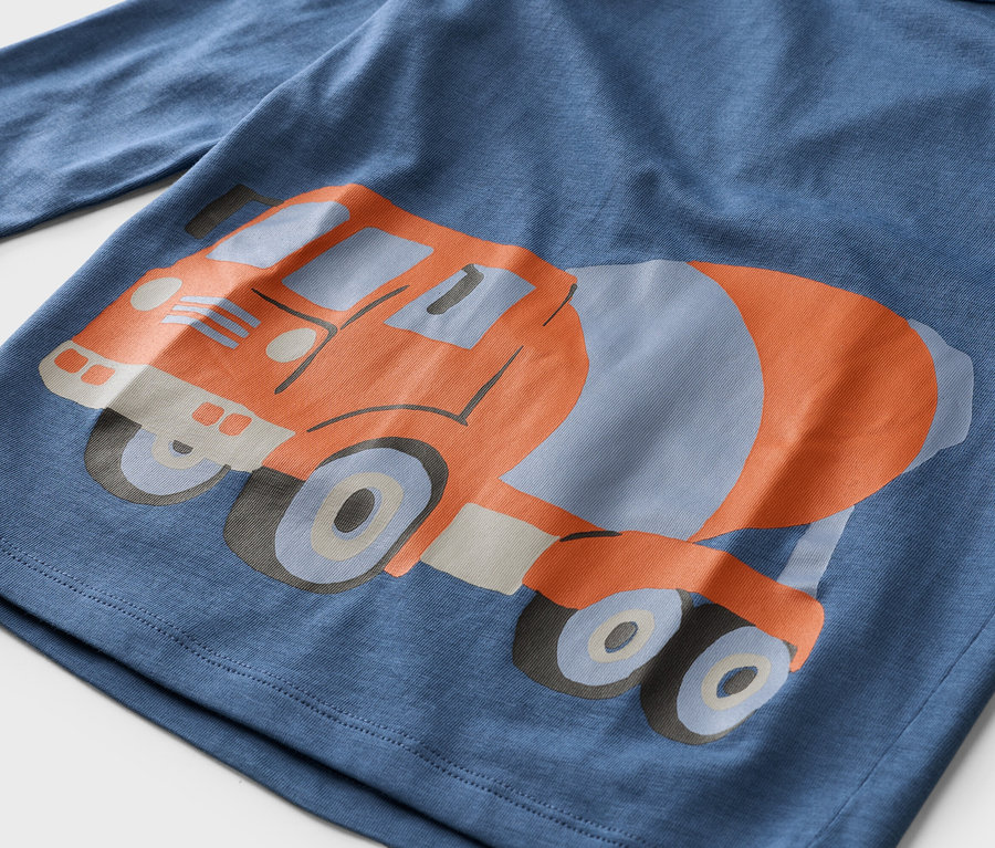 Blaues Langarmshirt mit Zementmischer-Motiv.