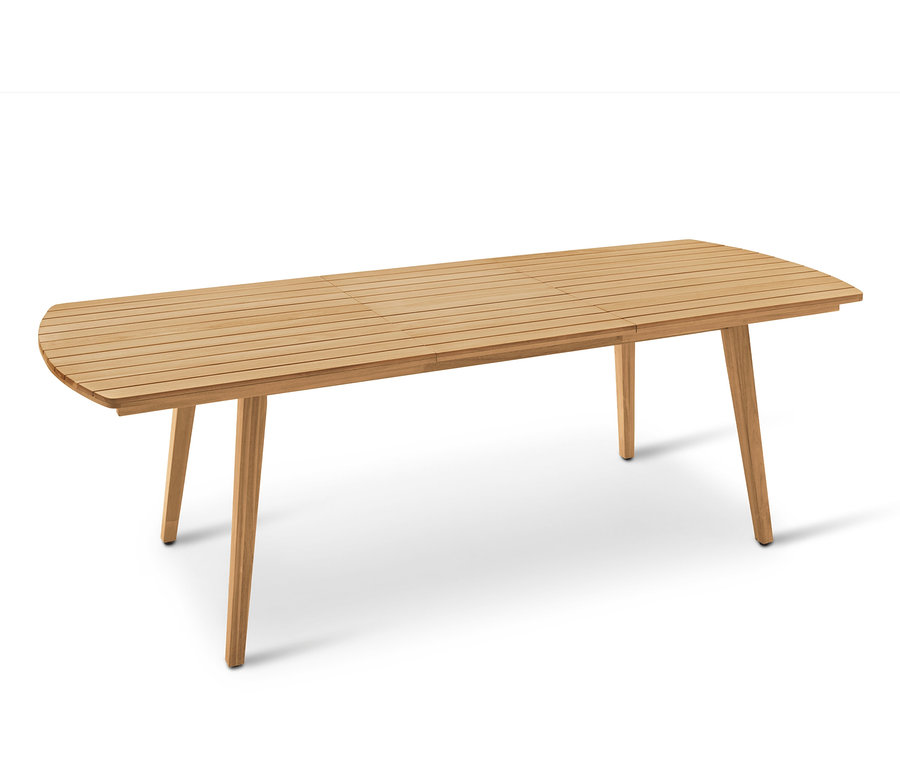 Ausgezogener, rechteckiger Holztisch mit abgerundeten Enden und vier konischen Beinen.