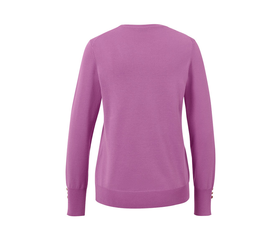 Rückansicht eines Feinstrickpullovers.