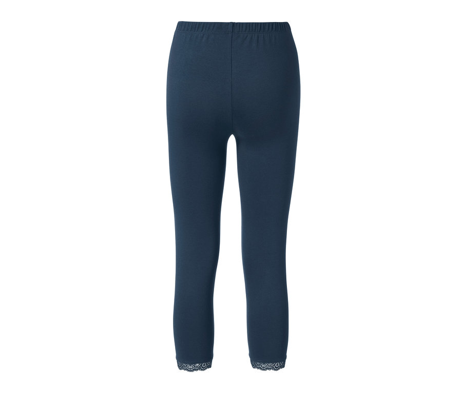 Dunkelblaue 3/4-Leggings mit Spitzenborte.